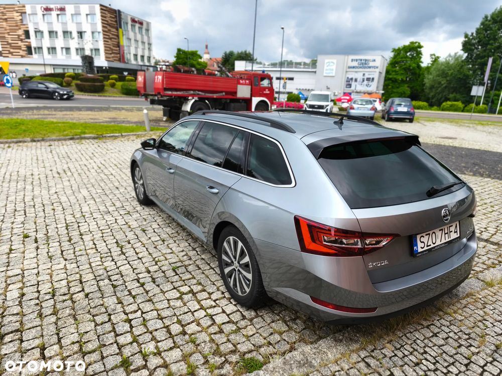 Skoda Superb 1.6 TDI GreenLine - 7