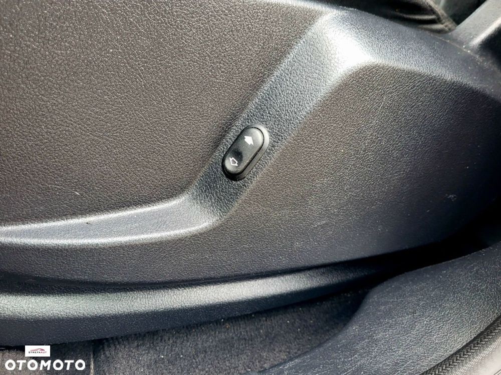 Ford S-Max - 21