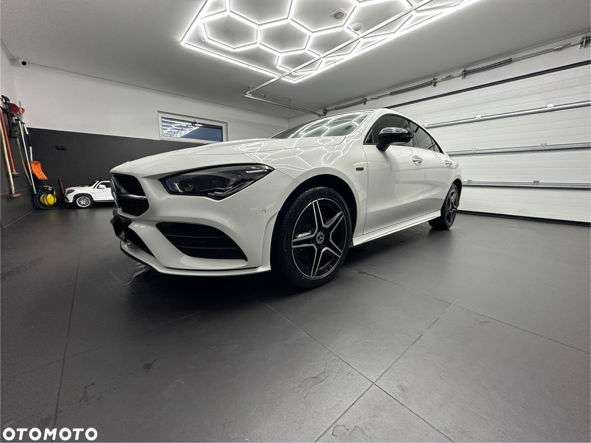 Mercedes-Benz CLA - 20