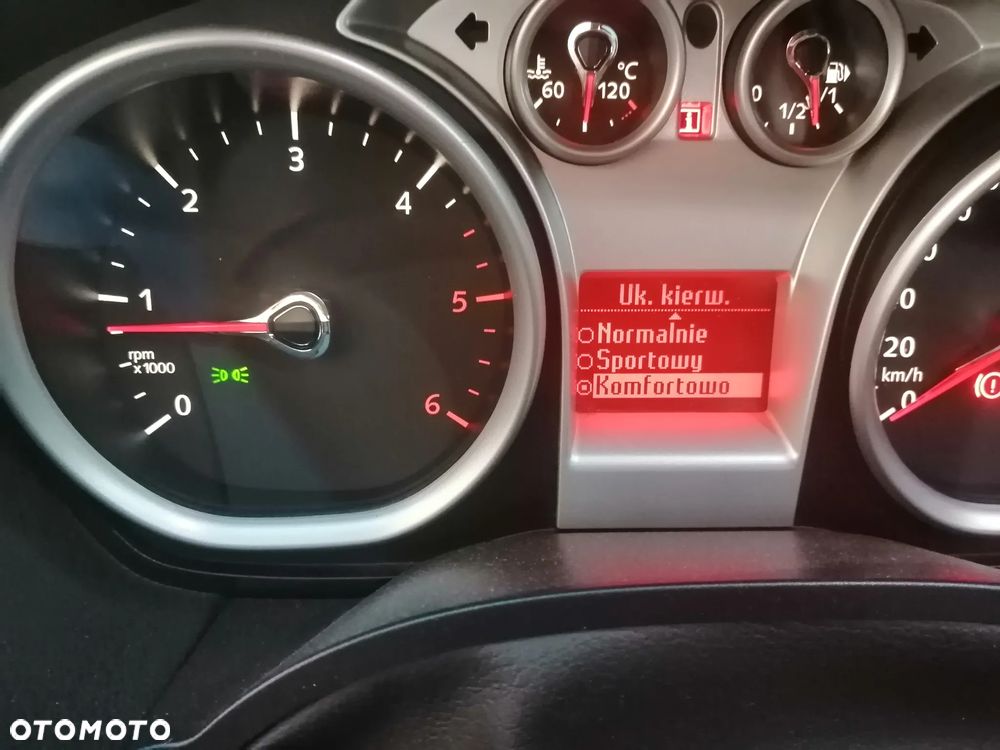 Ford Kuga 2.0 TDCi 4WD Titanium - 12