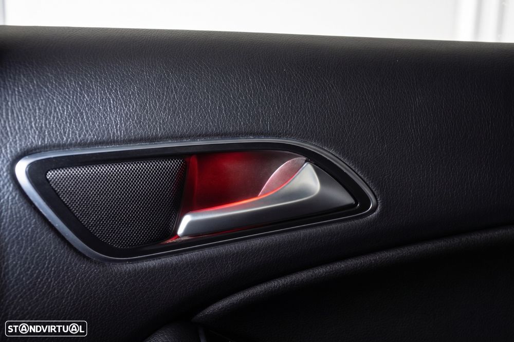 Mercedes-Benz CLA 220 d 7G-DCT AMG Line - 37