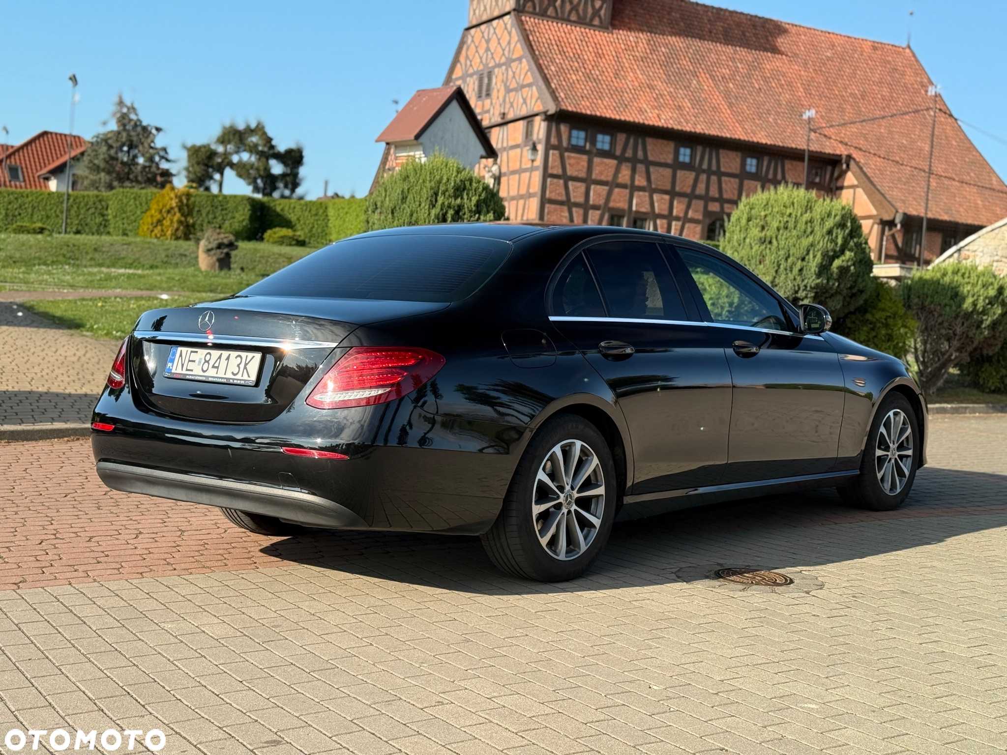 Mercedes-Benz Klasa E 200 d 9G-TRONIC - 14