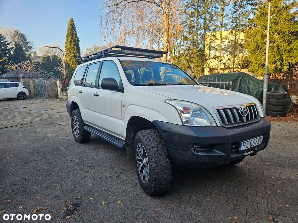 Toyota Land Cruiser - 1