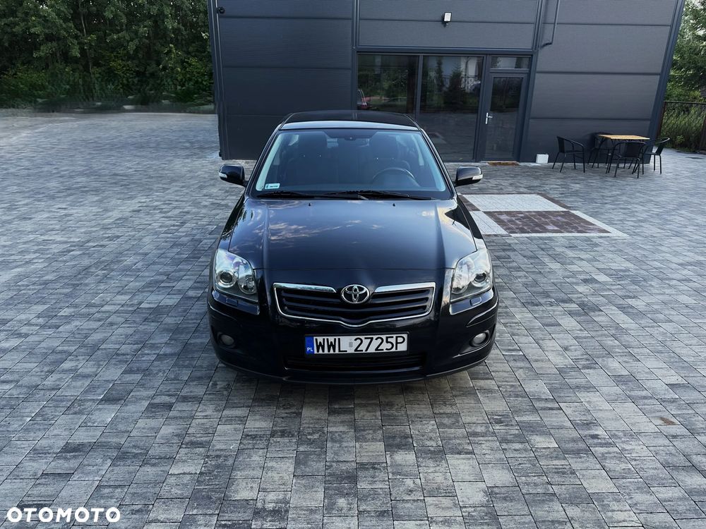 Toyota Avensis 1.8 VVT-i Terra Plus - 2