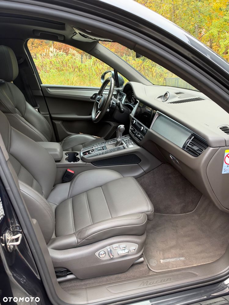 Porsche Macan Standard - 4
