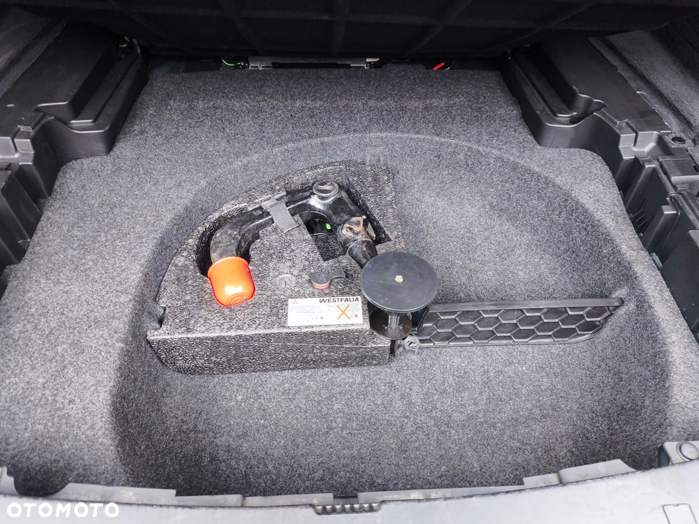 BMW Seria 5 520d - 14