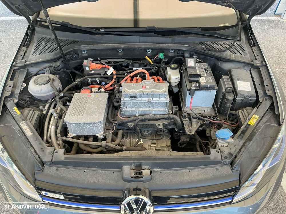 VW Golf - 16