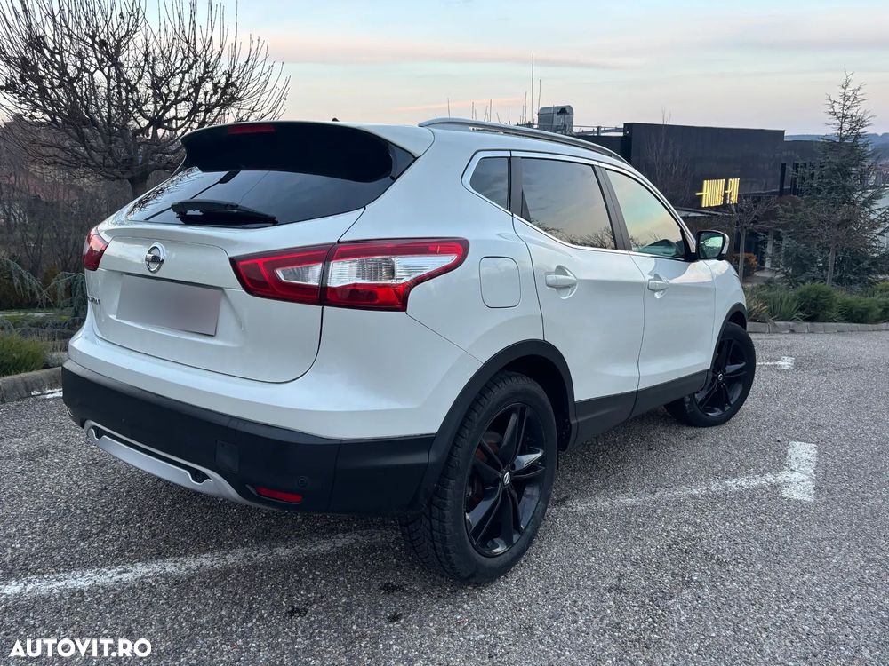Nissan Qashqai 1.6 DCI TEKNA+ - 16