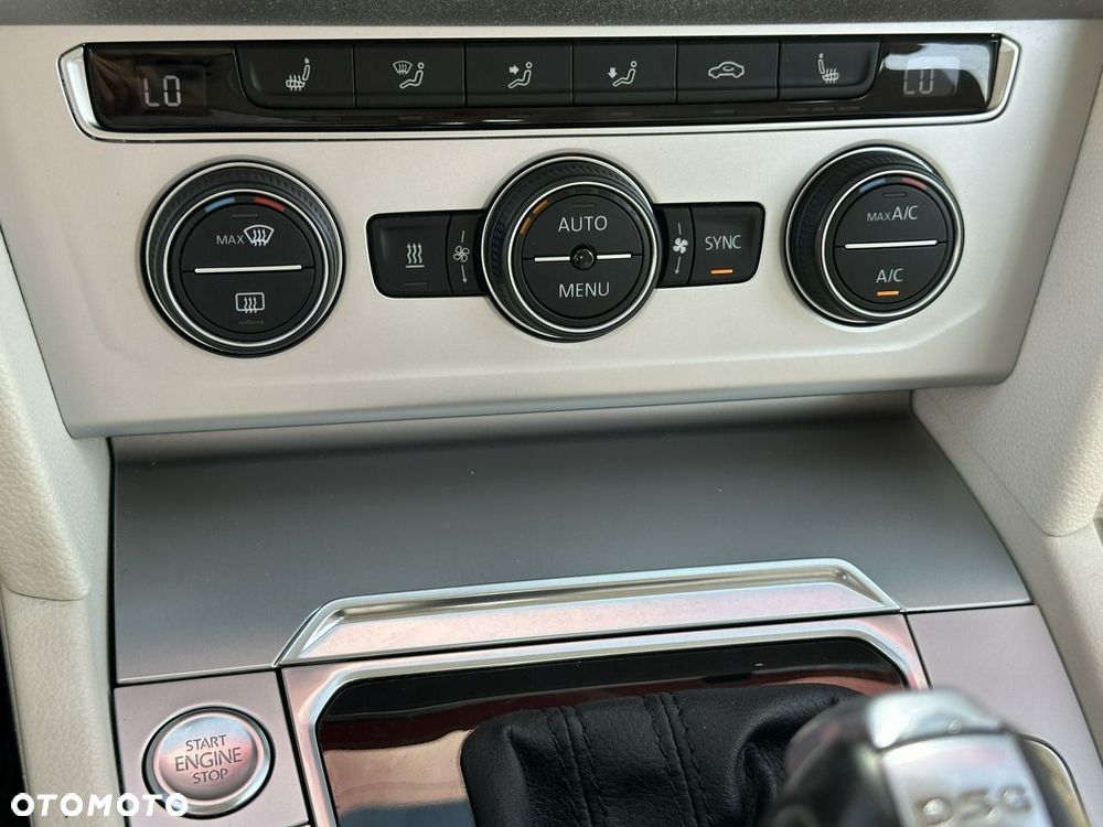 Volkswagen Passat Variant - 30