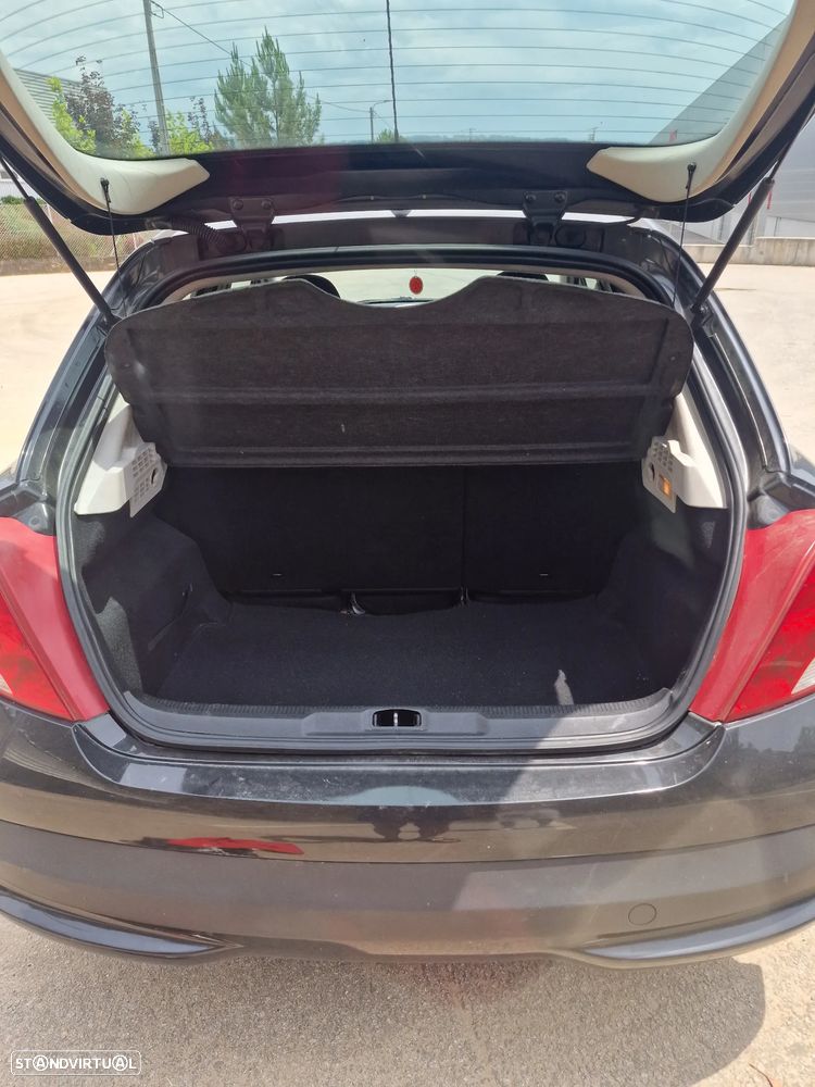 Peugeot 207 1.4 HDi Urban - 5