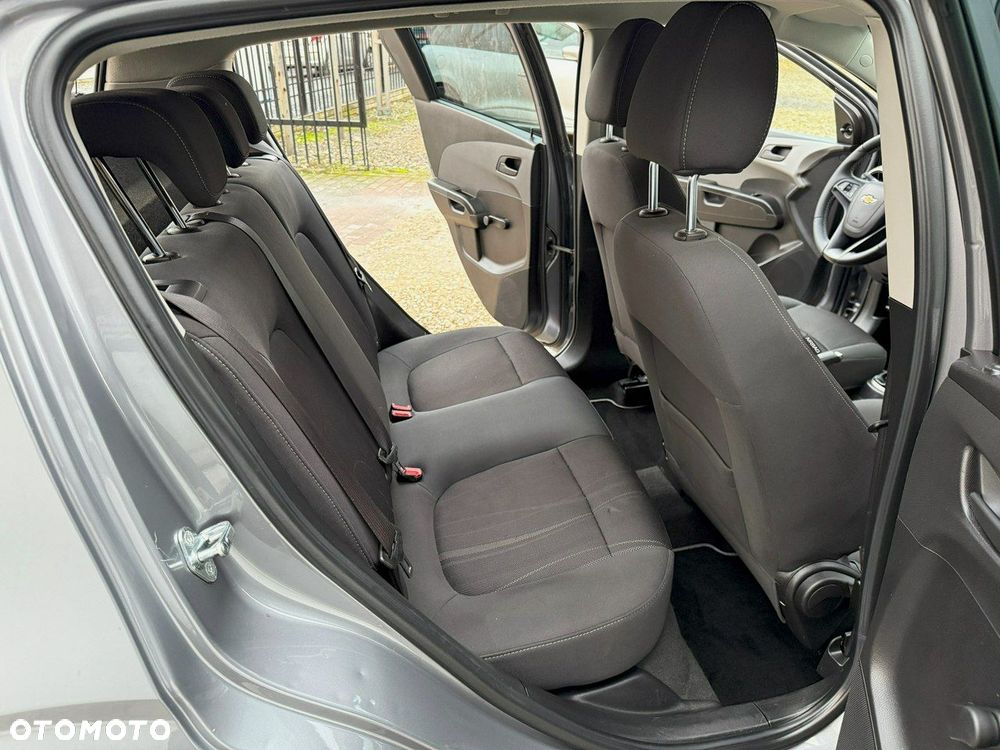 Chevrolet Aveo 1.2 LT - 20