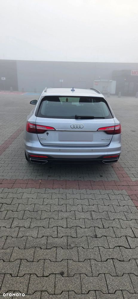 Audi A4 Avant 30 TDI mHEV S tronic - 2