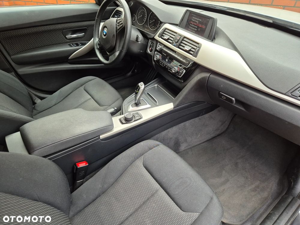 BMW 3GT 318d - 18
