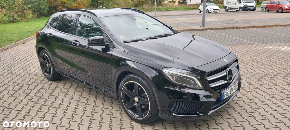 Mercedes-Benz GLA 180 7G-DCT AMG Line - 1