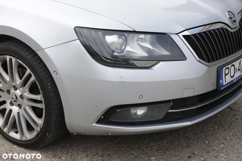 Skoda Superb 2.0 TDI Elegance - 15