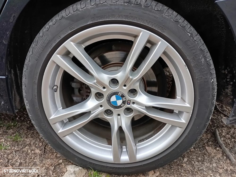 BMW 320 d Line Luxury - 4
