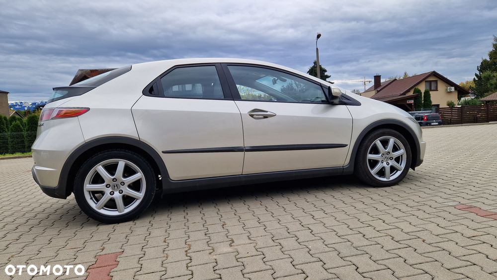 Honda Civic 1.8i-VTEC Automatik Sport - 12