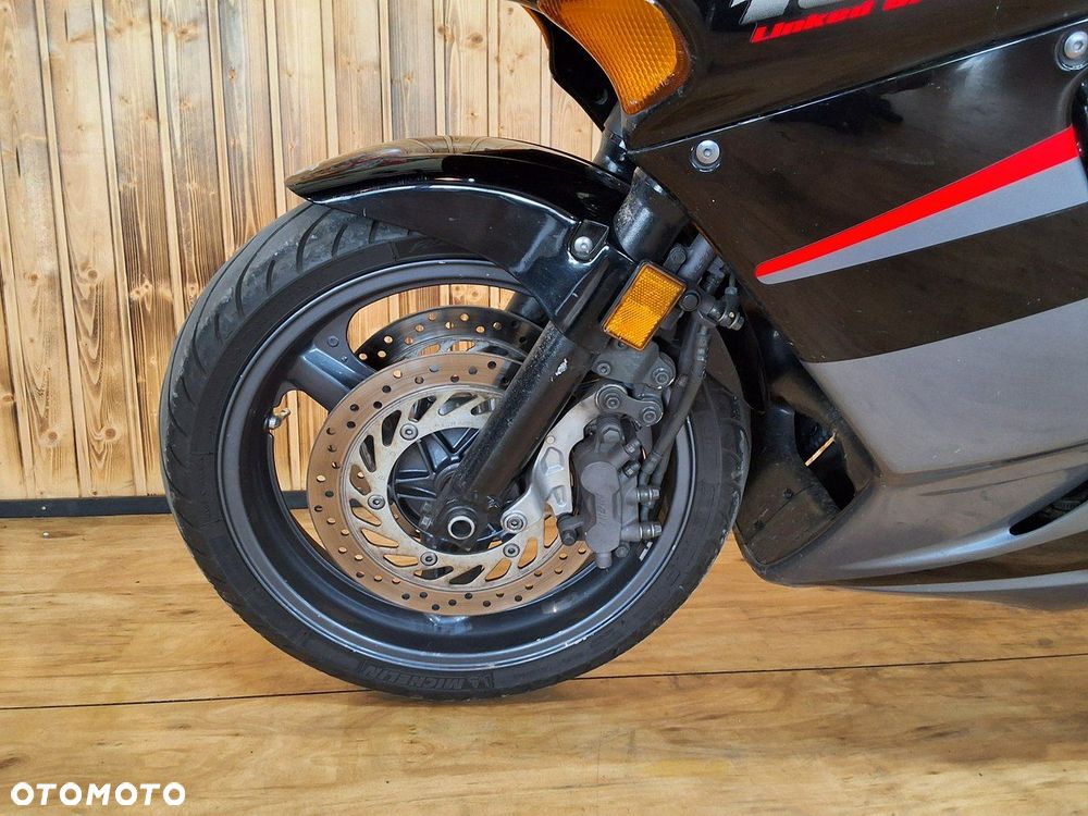Honda CBR - 11