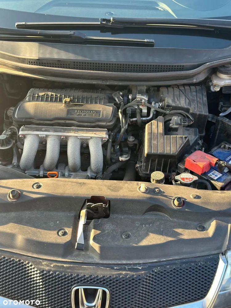 Honda Civic 1.4 i-VTEC i-SHIFT Type S - 26