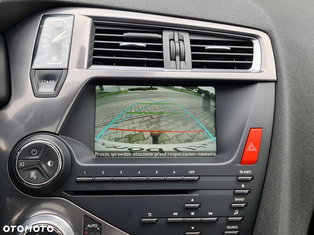 Citroën DS5 1.6 BlueHDi SoChic - 25