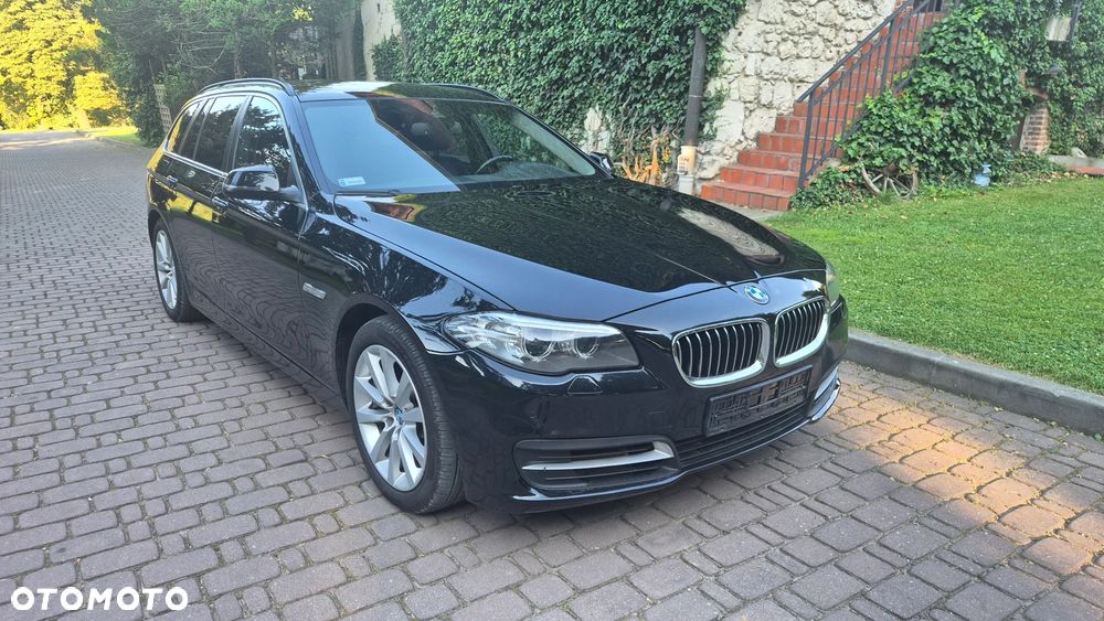 BMW Seria 5 520d xDrive - 6