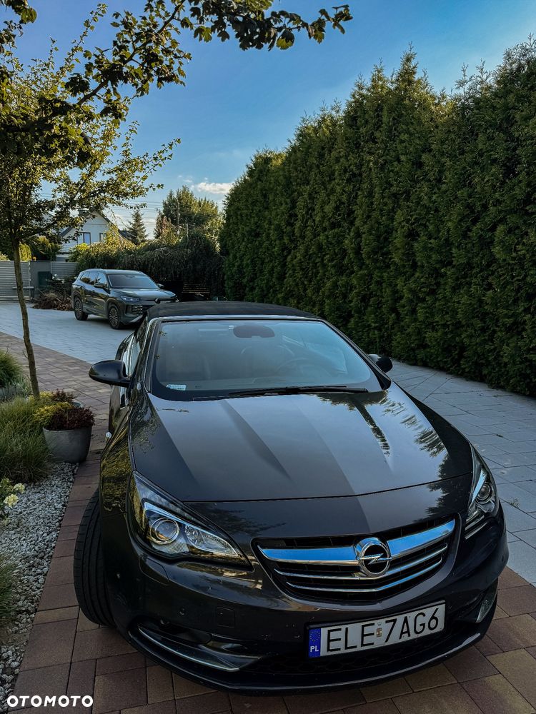 Opel Cascada 2.0 CDTI Cosmo S&S - 26