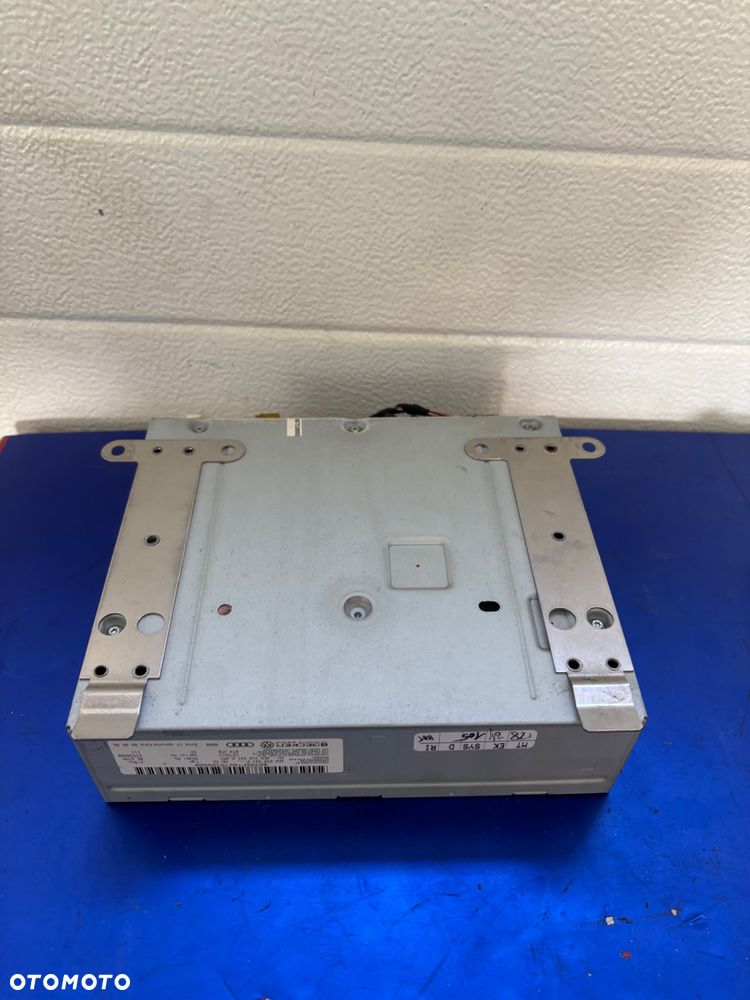 AUDI A8 D3 TUNER STEROWNIK RADIA 4E0035541P - 2