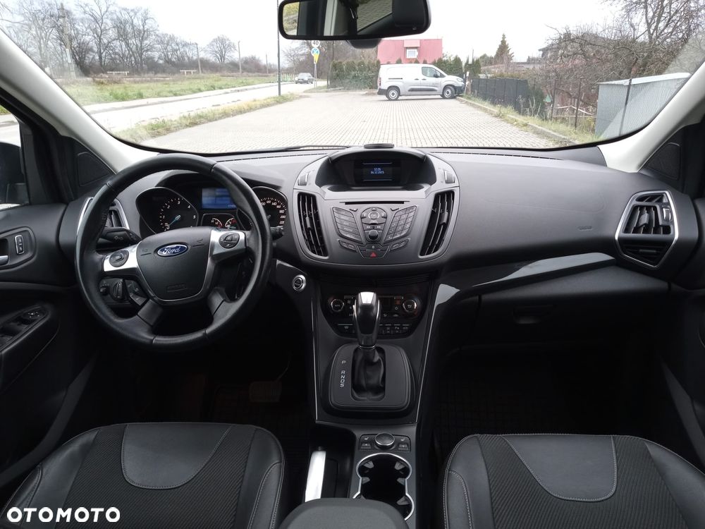 Ford Kuga 2.0 TDCi 4x4 Titanium - 6