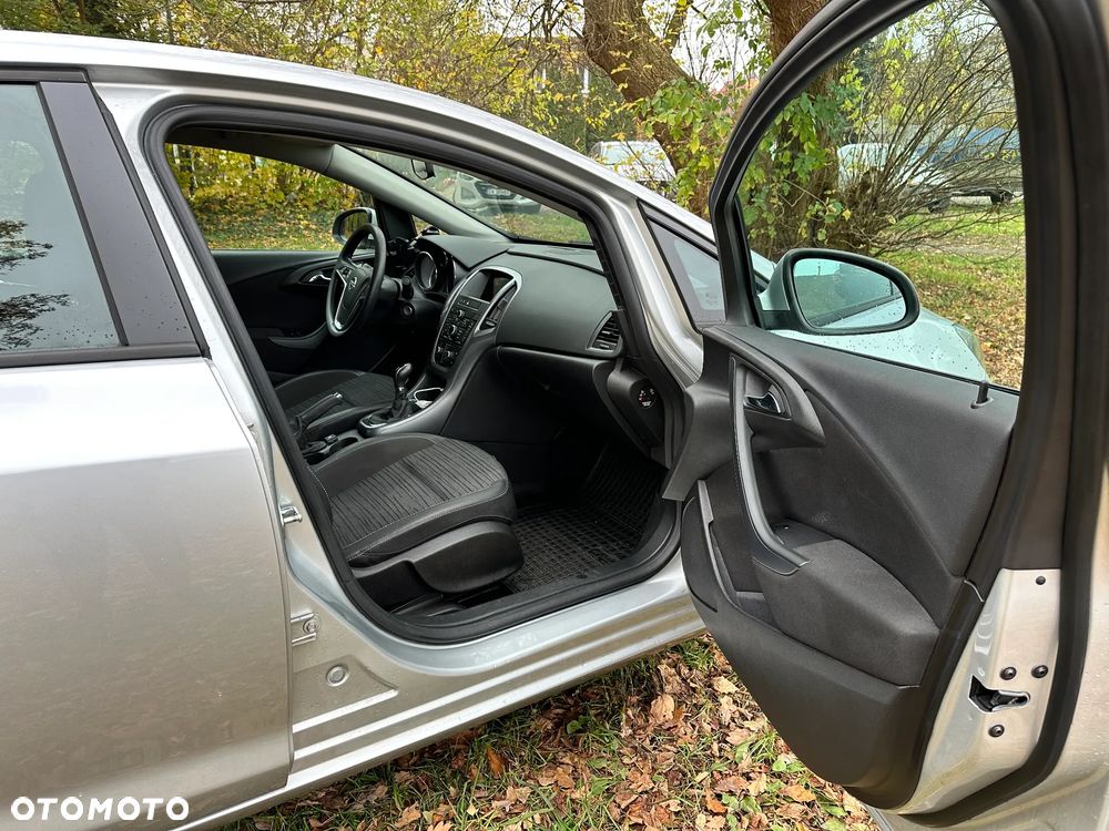 Opel Astra - 11