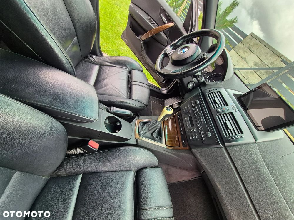 BMW X3 2.5i - 31