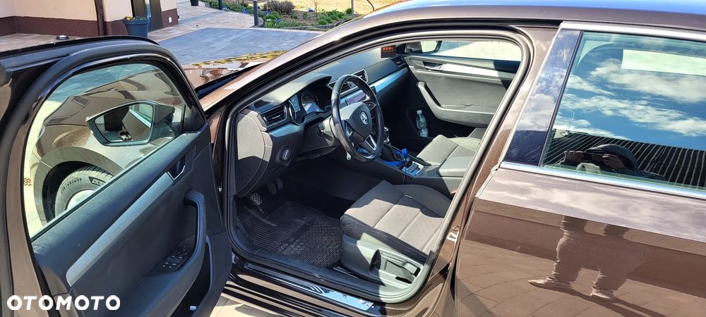 Skoda Superb 1.5 TSI ACT Ambition - 9