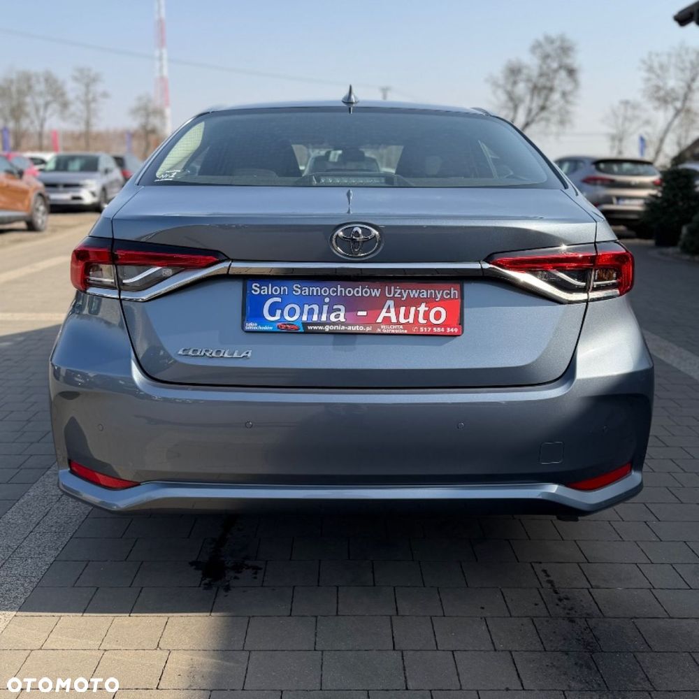 Toyota Corolla - 10
