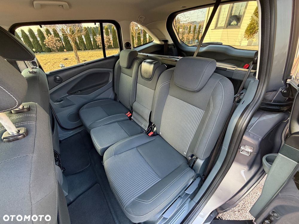 Ford Grand C-MAX - 20