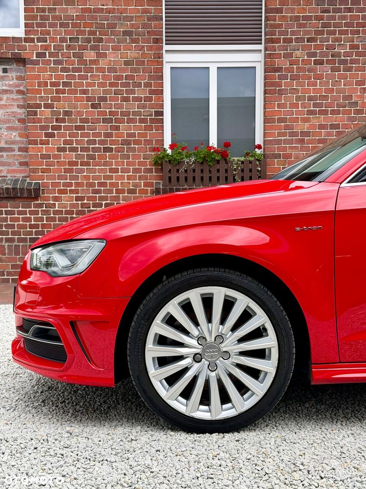 Audi A3 Sportback 1.4 TFSI E-tron Ambiente e-S tronic - 27
