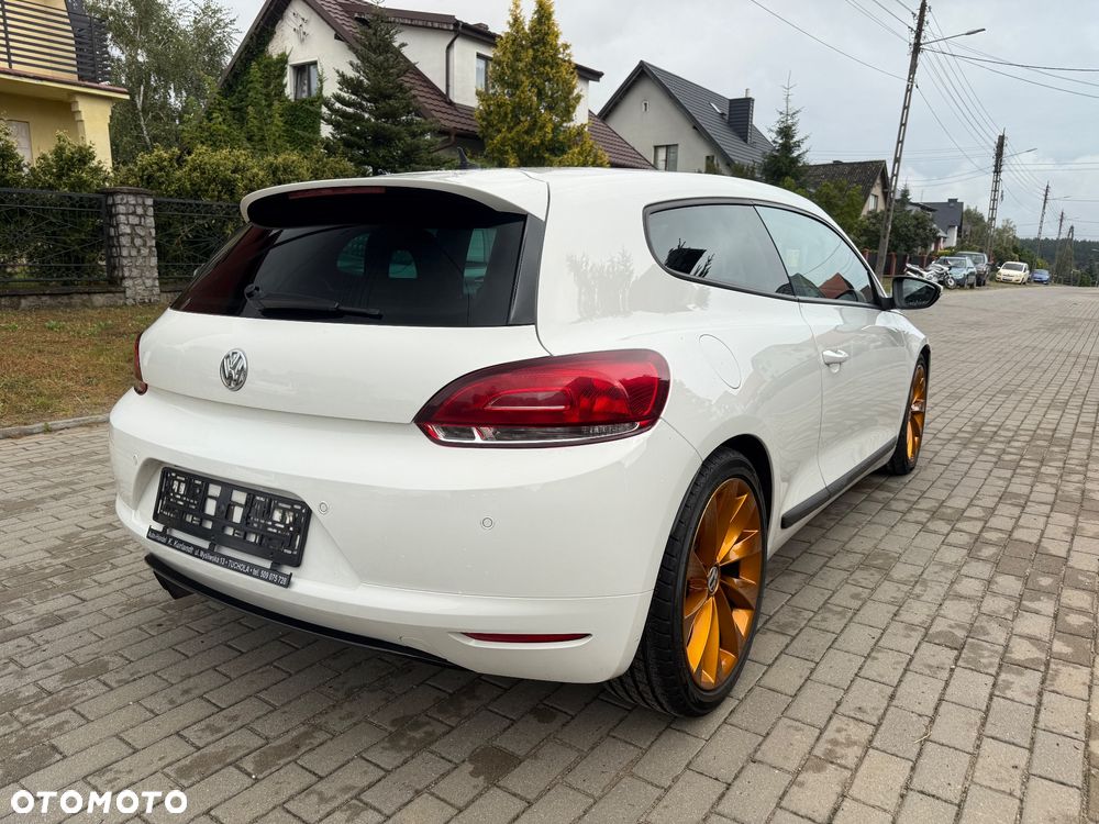 Volkswagen Scirocco 2.0 TDI Blue Motion Technologie Edition - 4