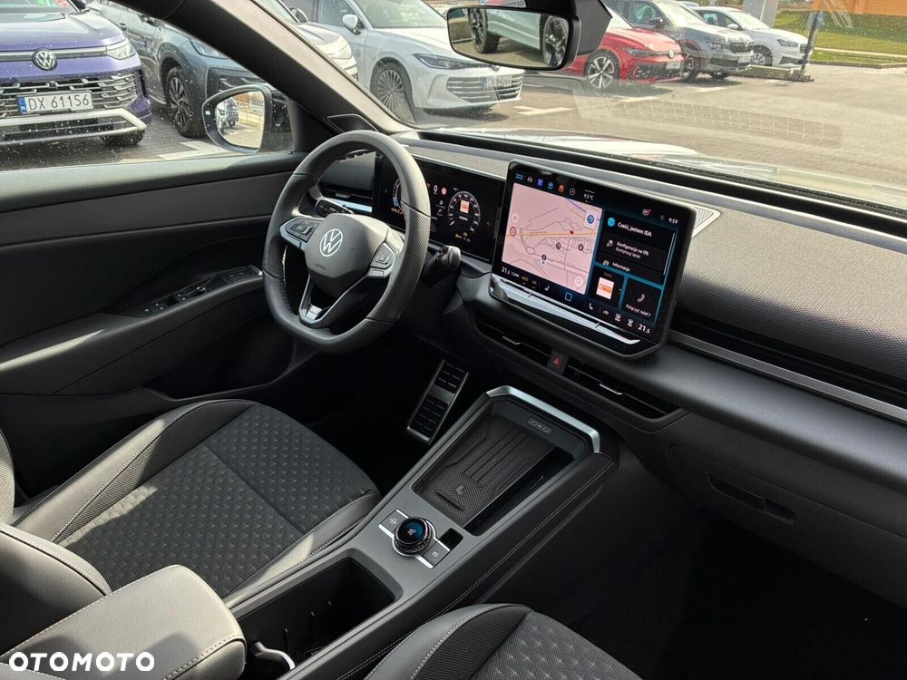 Volkswagen T-Roc - 23