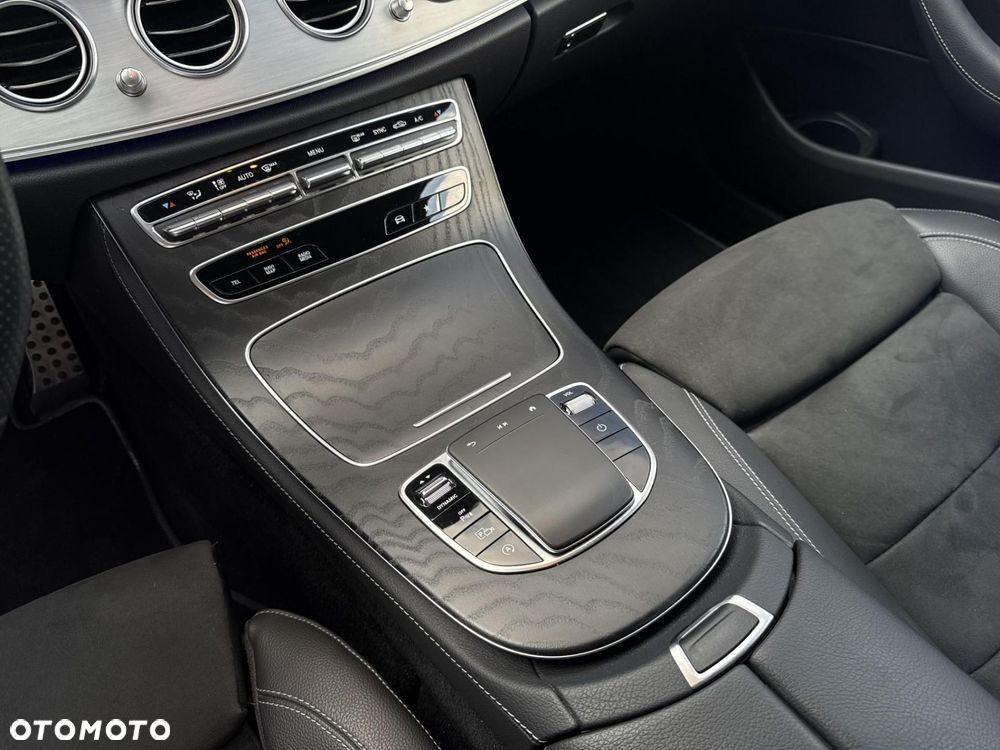 Mercedes-Benz Klasa E - 14