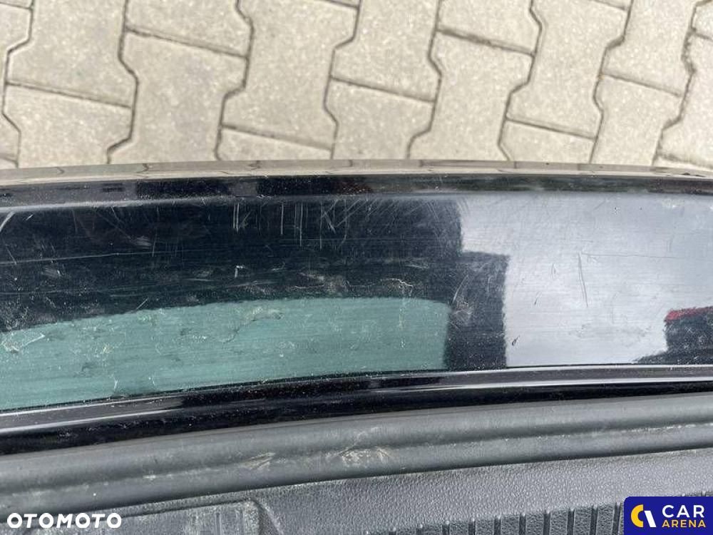 Volkswagen Passat - 32