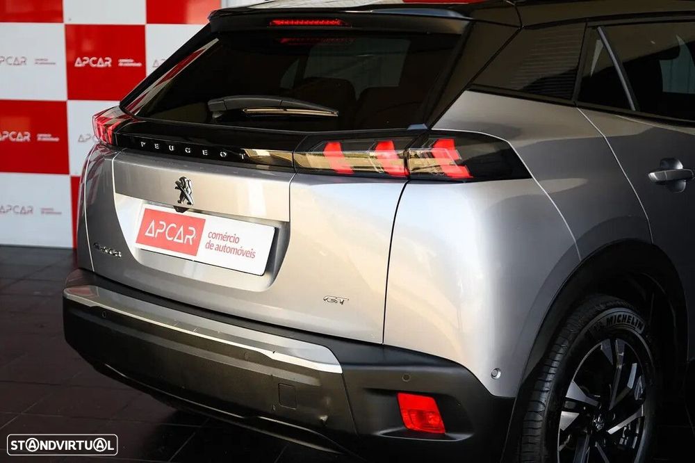 Peugeot e-2008 50 kWh GT Pack - 18