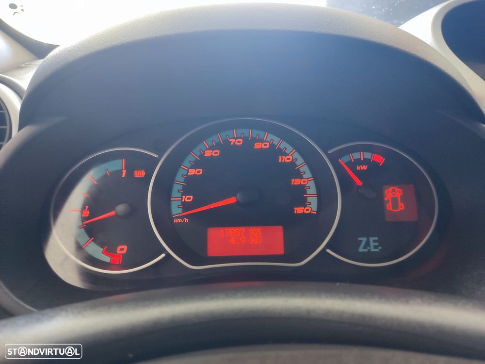Renault Kangoo Z.E. 33 - 10