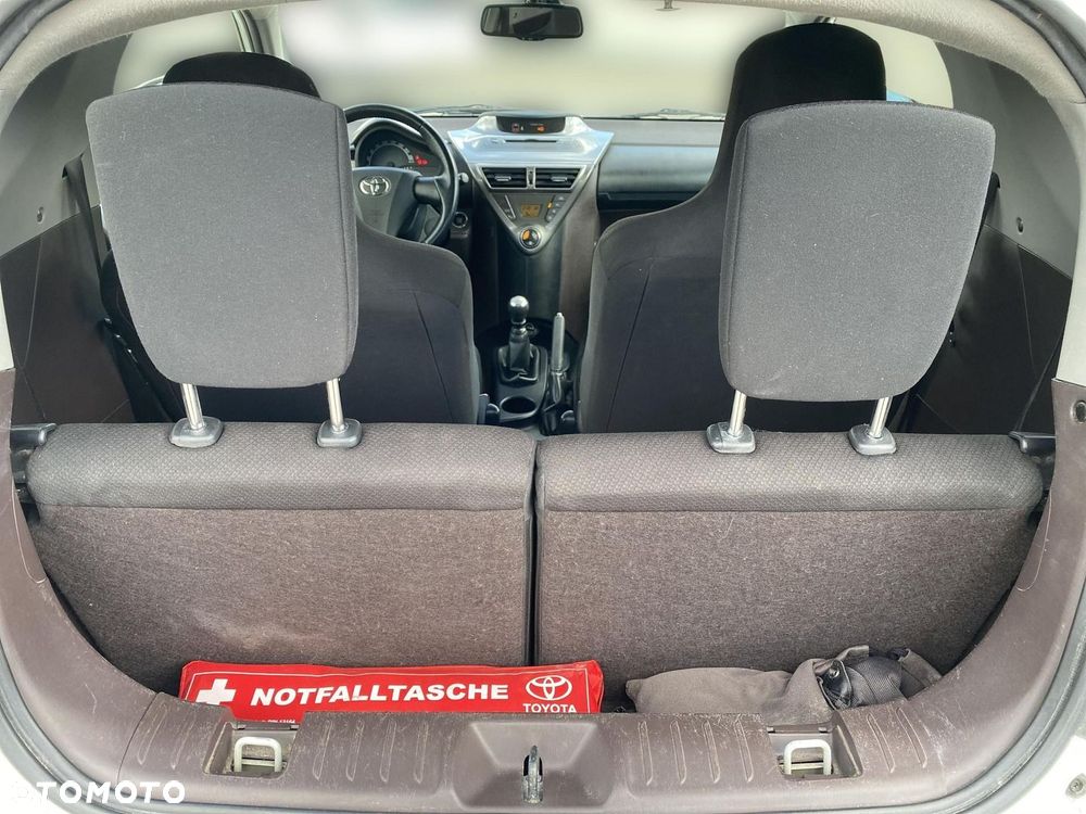 Toyota iQ 1.0 Luna - 17