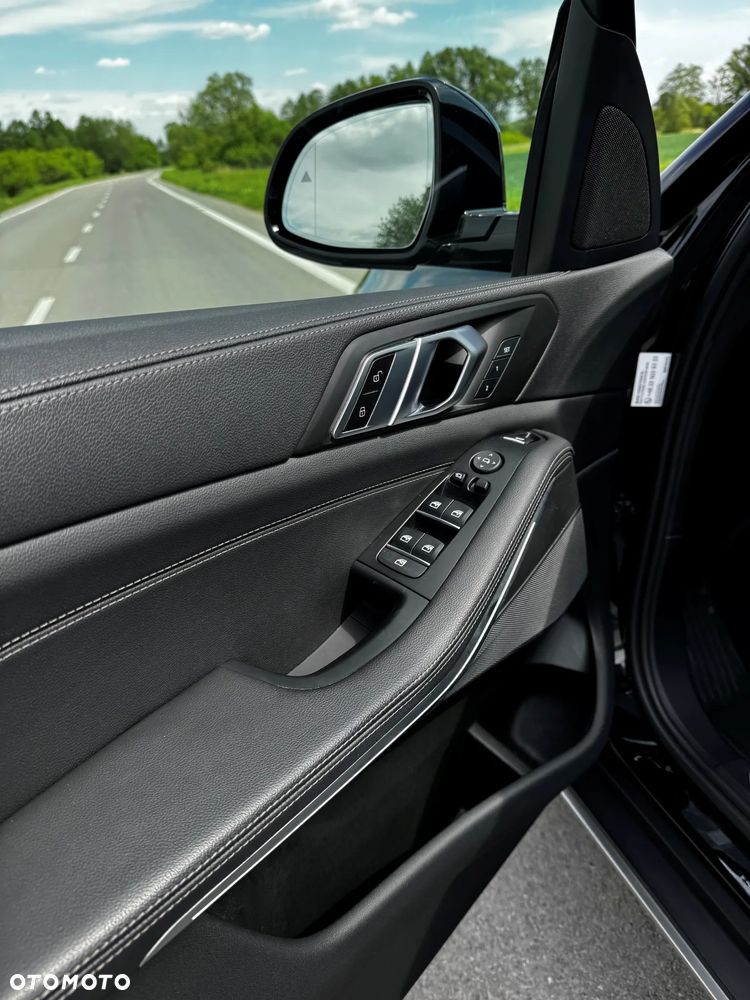 BMW X5 xDrive40d mHEV - 9