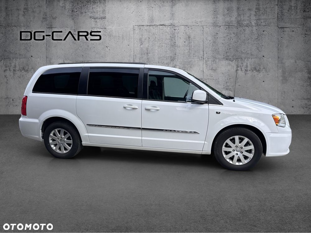Chrysler Town & Country 3.6 Limited - 4