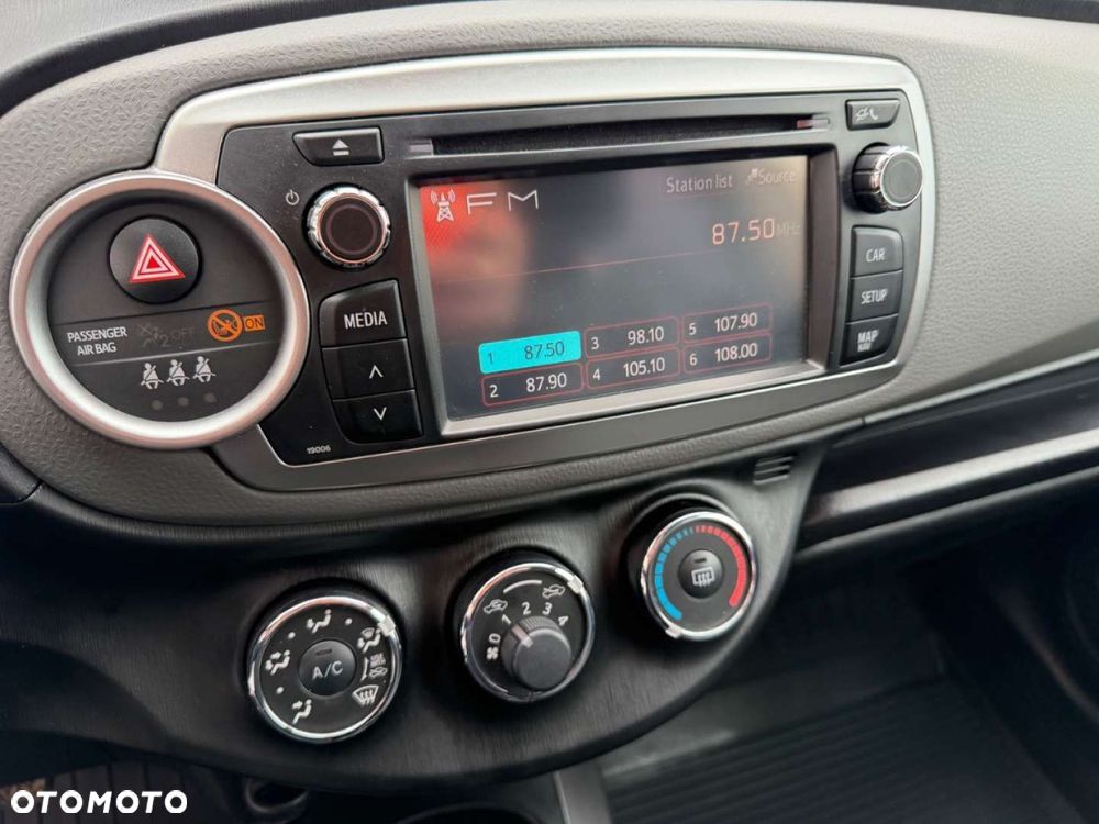 Toyota Yaris - 8