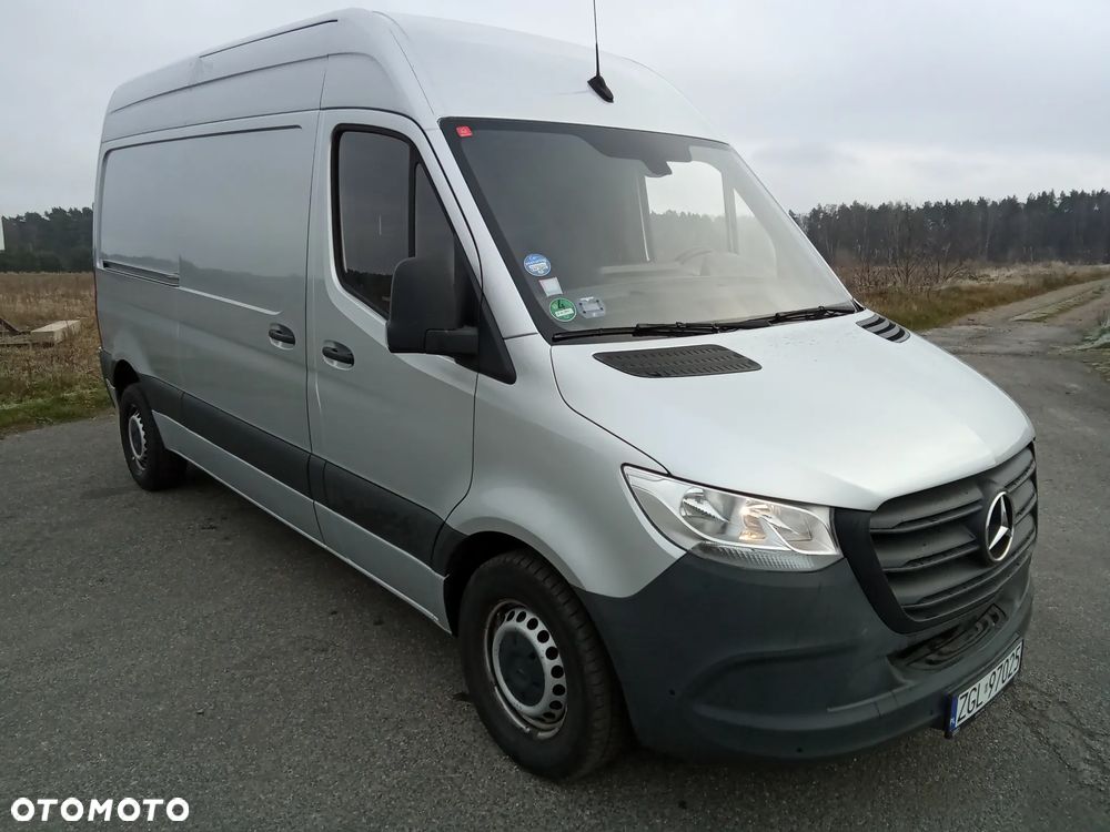 Mercedes-Benz SPRINTER - 2