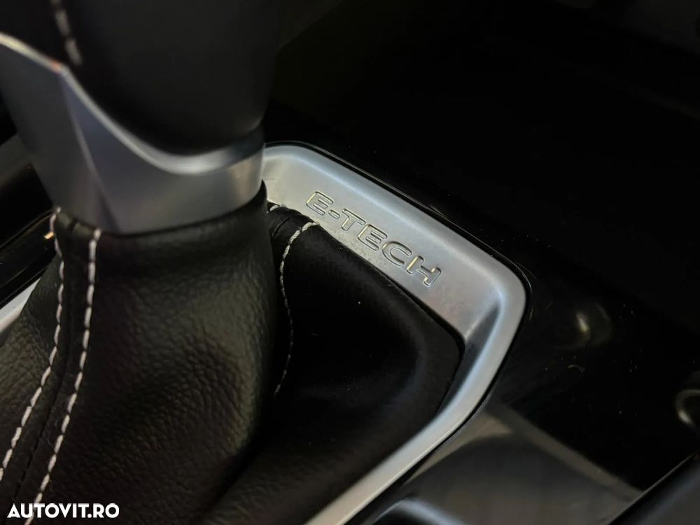 Renault Arkana E-TECH 145 Evolution - 40