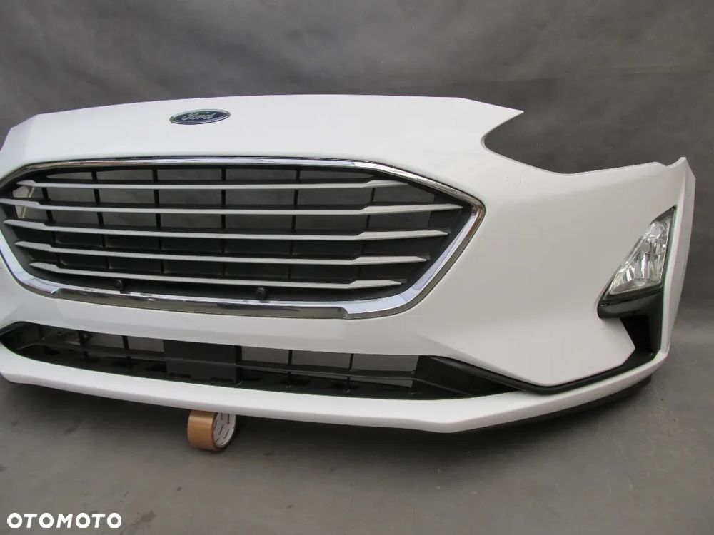 Zderzak przedni Ford Focus MK4 18 - 22 Frozen White - 1