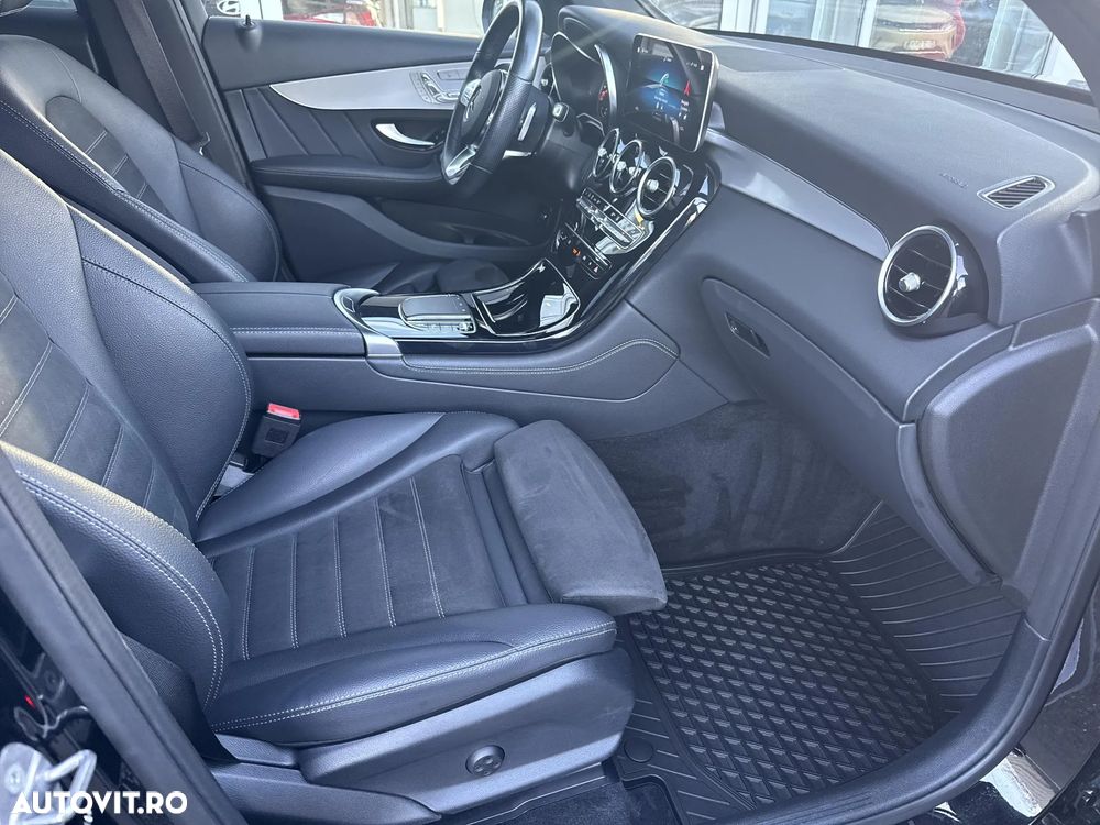 Mercedes-Benz GLC - 24