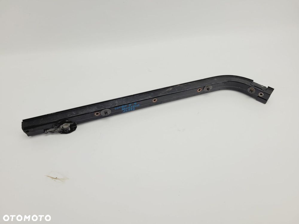 PROWADNICA DRZWI PRZESUWYCH PRAWA ŚRODKOWA OPEL COMBO E 18- #14382 - 1
