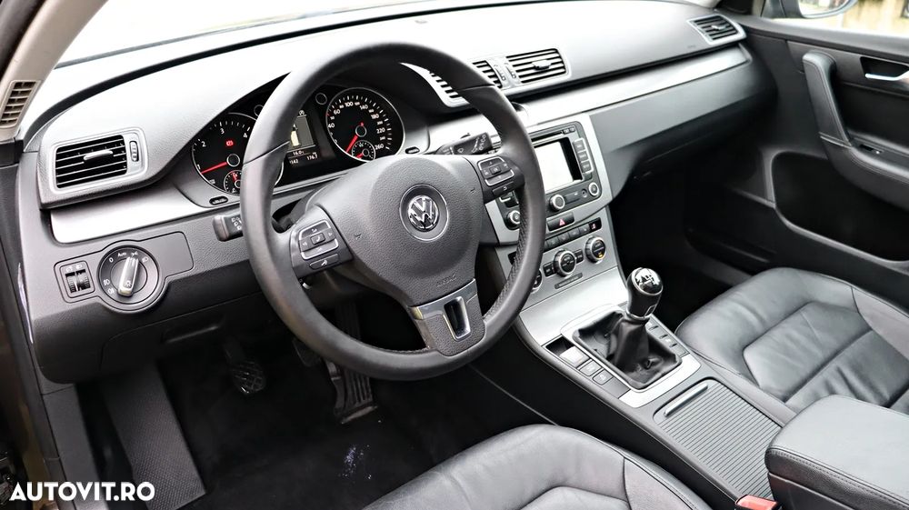 Volkswagen Passat Variant 1.6 TDI BlueMotion Technology Comfortline - 3
